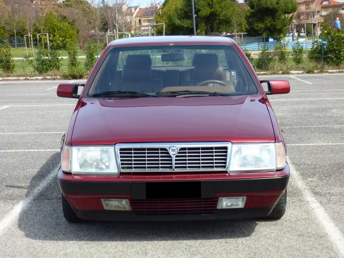 Lancia Thema 8.32 Ferrari - 1