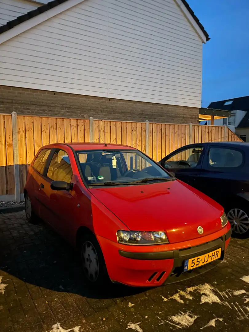 Fiat Punto 1.2 Active Rood - 2