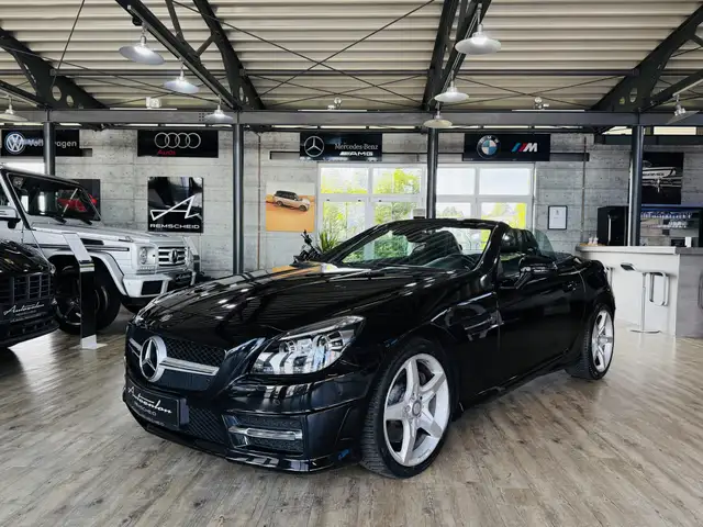 Mercedes-Benz SLK 200 AMG Line*LEDER*NAVI*AIRSCARF*PANO*18.Z.