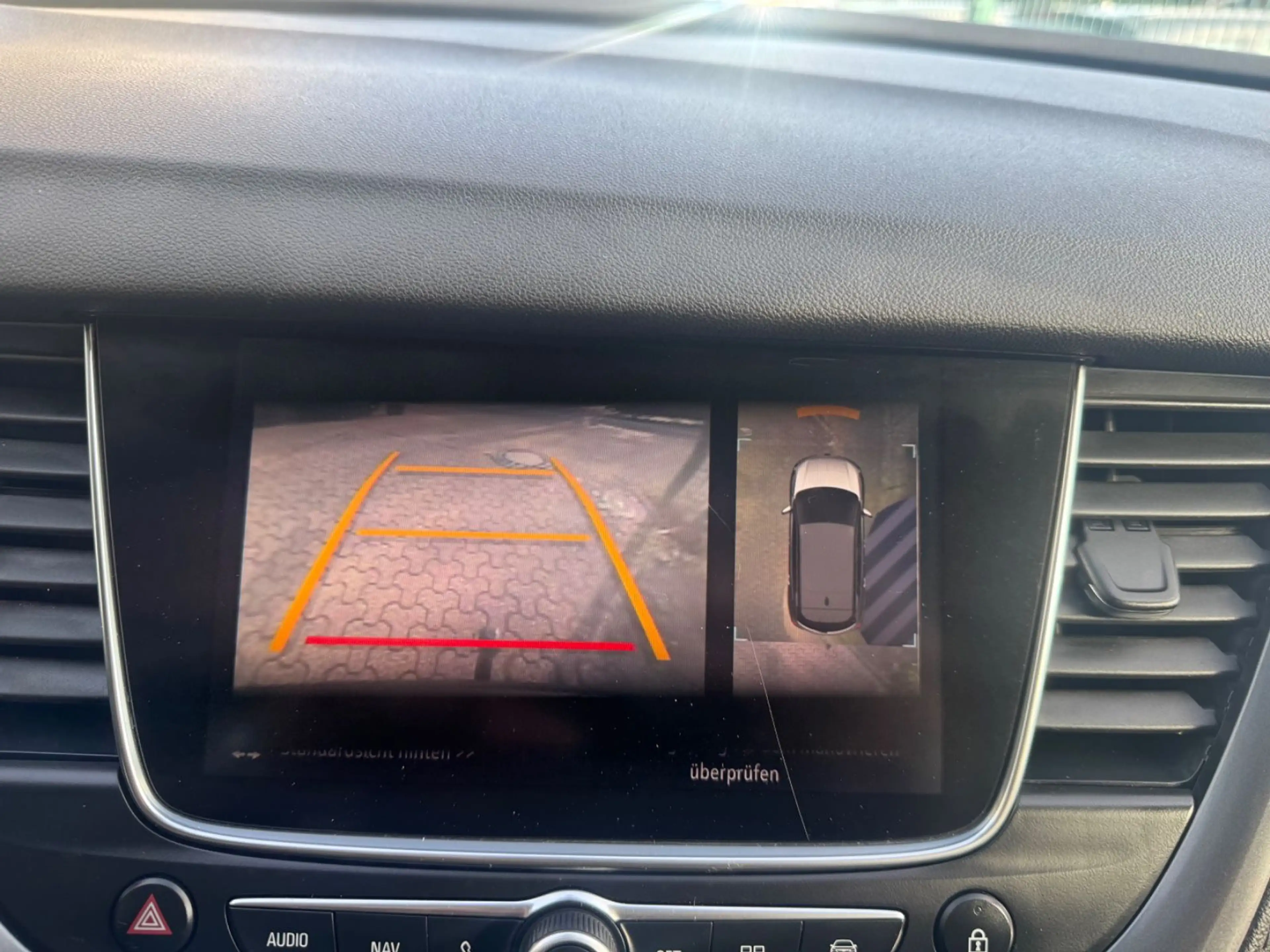 Opel Grandland X AUTOMATIK/1.HAND/360°KAMERA/SHZ V-H/LEDER/ALU/ — photo 13