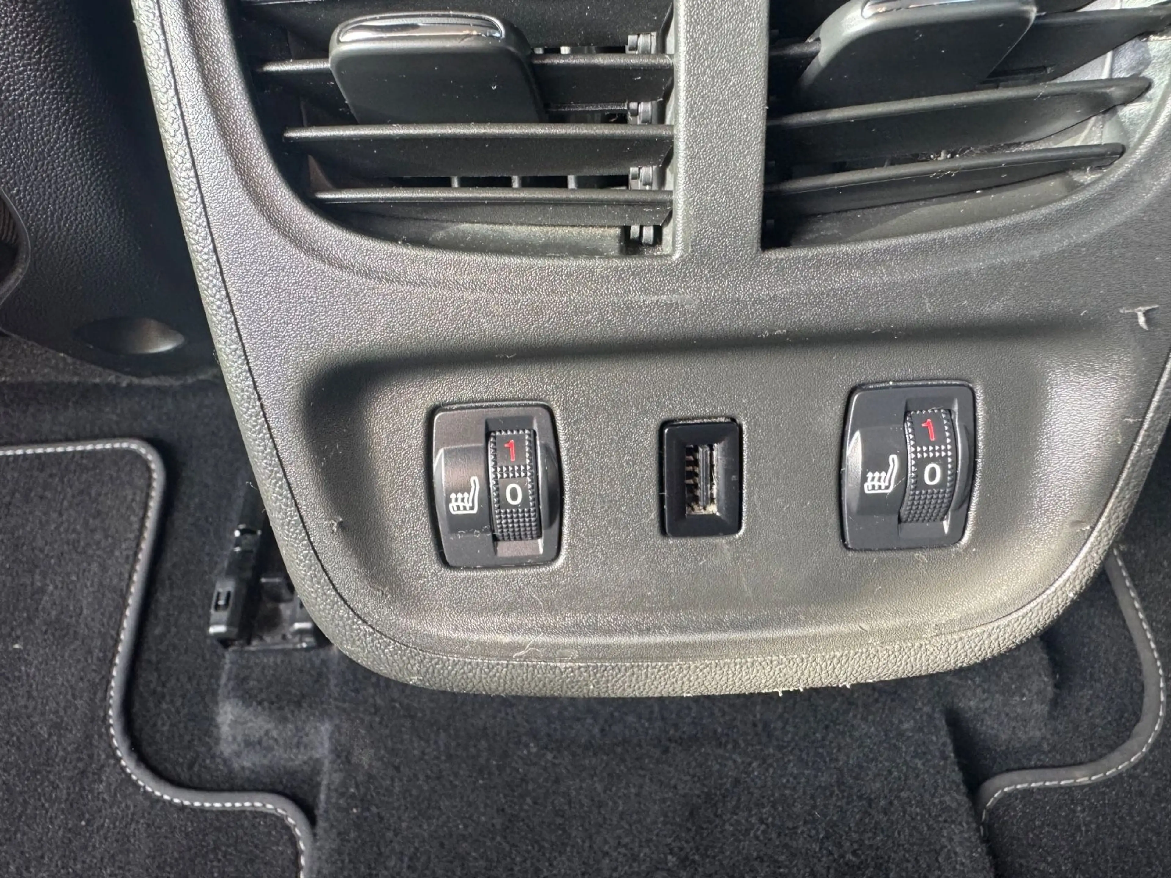 Opel Grandland X AUTOMATIK/1.HAND/360°KAMERA/SHZ V-H/LEDER/ALU/ — photo 15