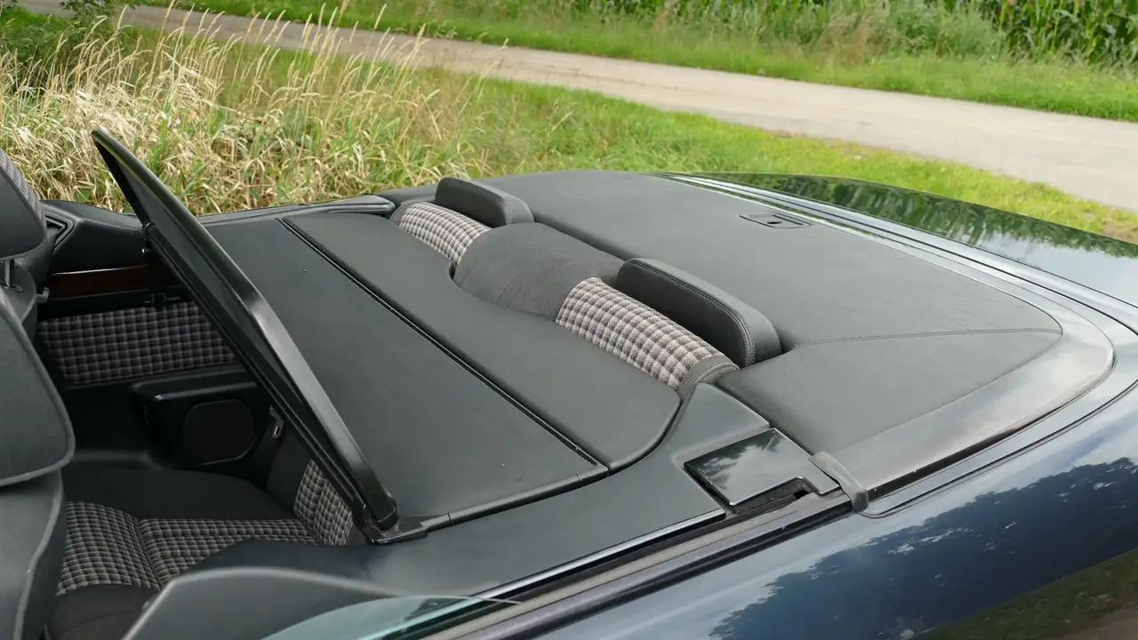 Mercedes-Benz E 200, foto 10