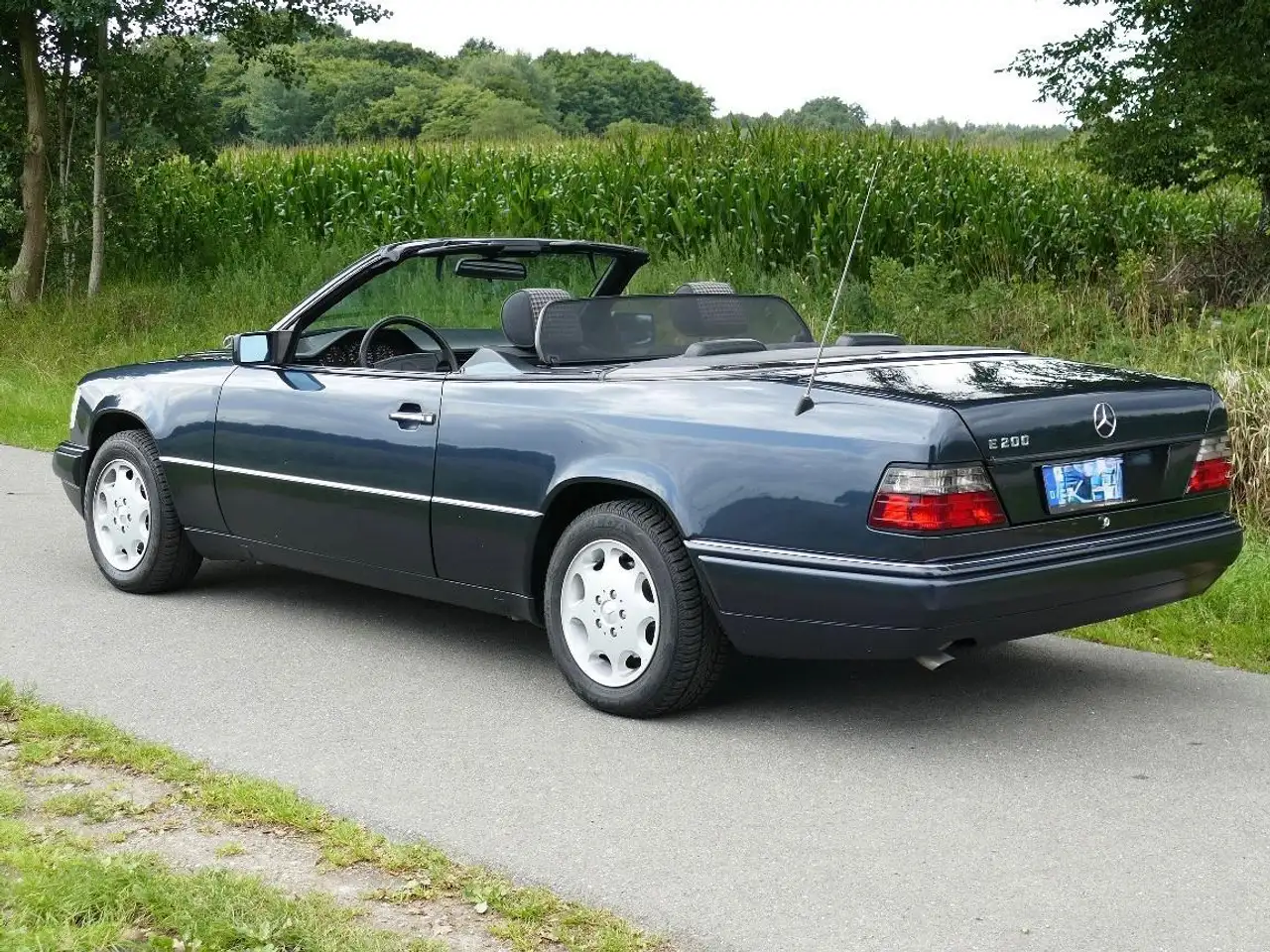 Mercedes-Benz E 200, foto 5