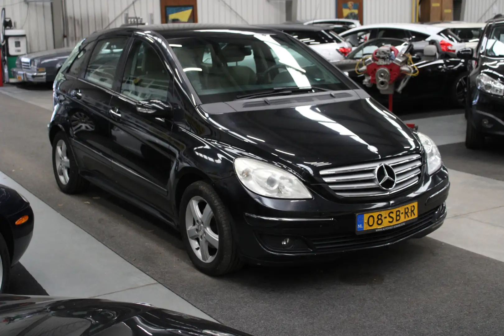 Mercedes-Benz B 170 Automaat Airco, Cruise Control, Trekhaak, Stuurbek Zwart - 2