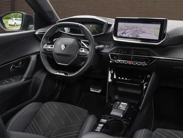 Peugeot 2008 view 13
