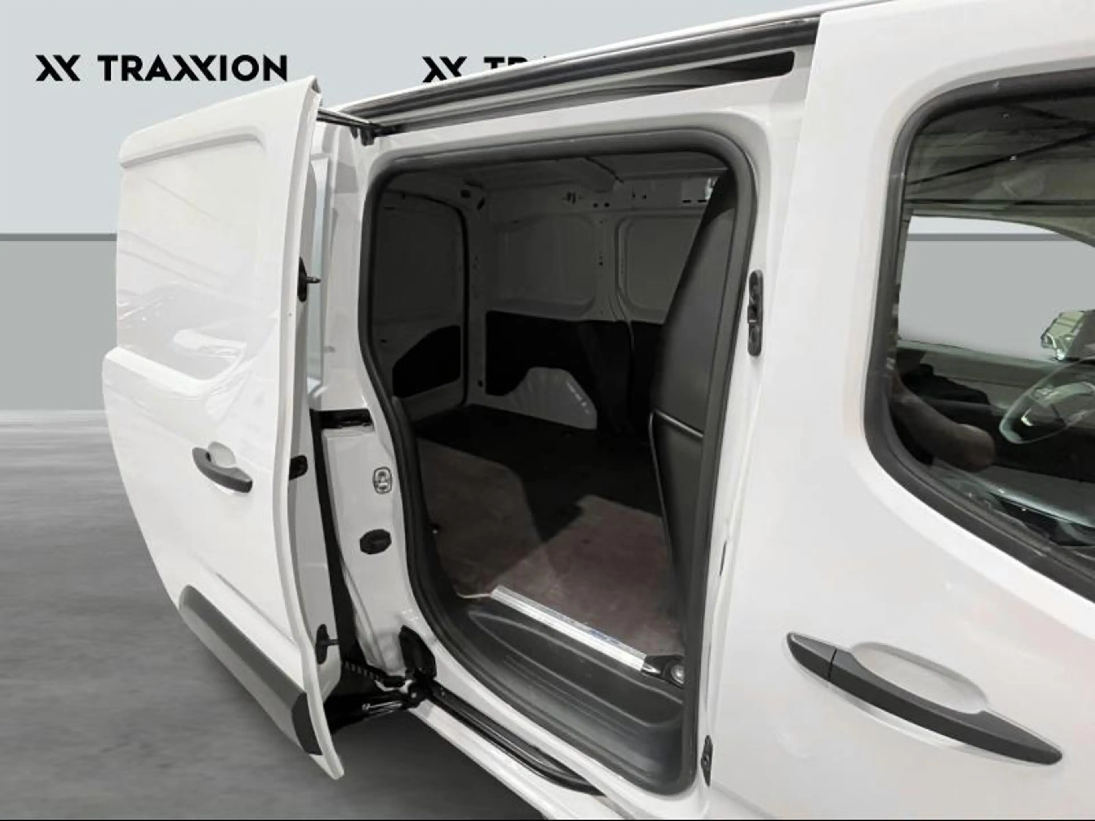 Peugeot Partner Standard Light — photo 10