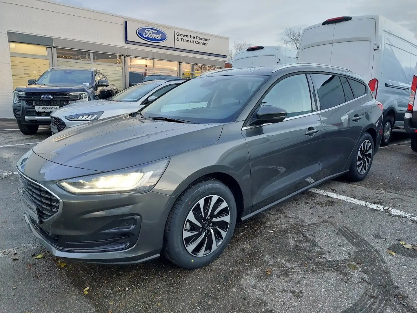 Ford Focus Turnier ST-Line 1.0 Mild-Hybrid LED*B&O*NAV*CAM* Grau - 2