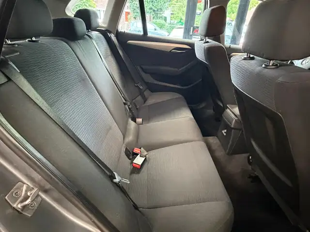 BMW X1 view 10