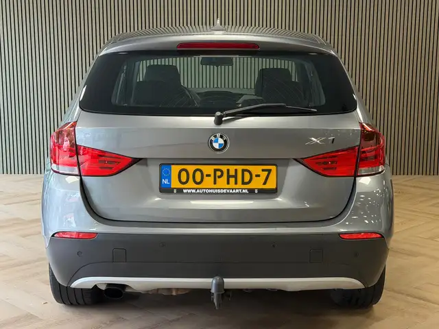 BMW X1 view 5
