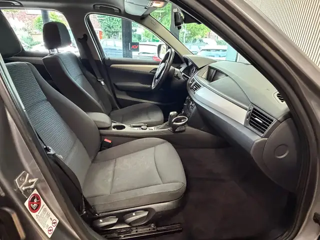 BMW X1 view 9