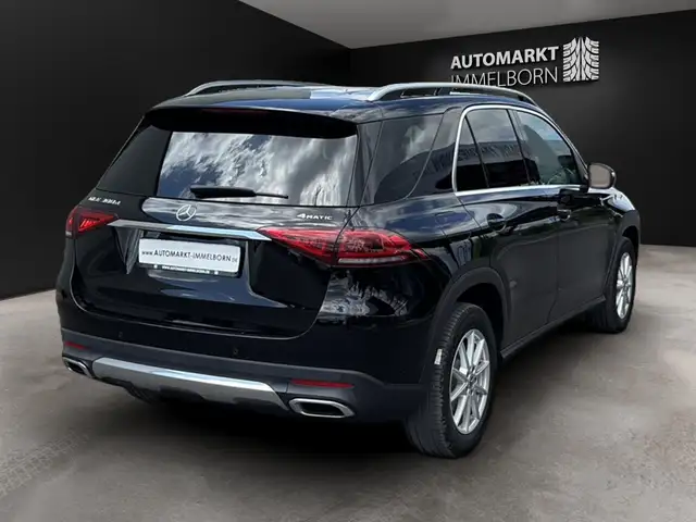Mercedes-Benz GLE view 11