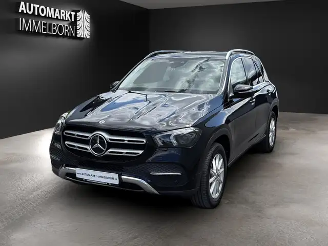 Mercedes-Benz GLE view 3
