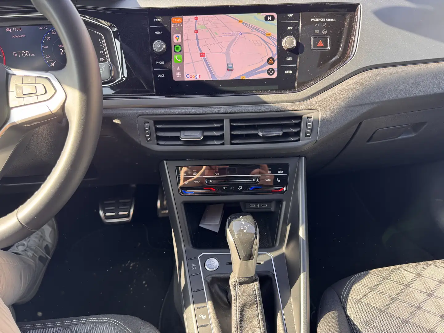 Volkswagen Polo 1.0 TSI R-Line DSG 70kW - 2