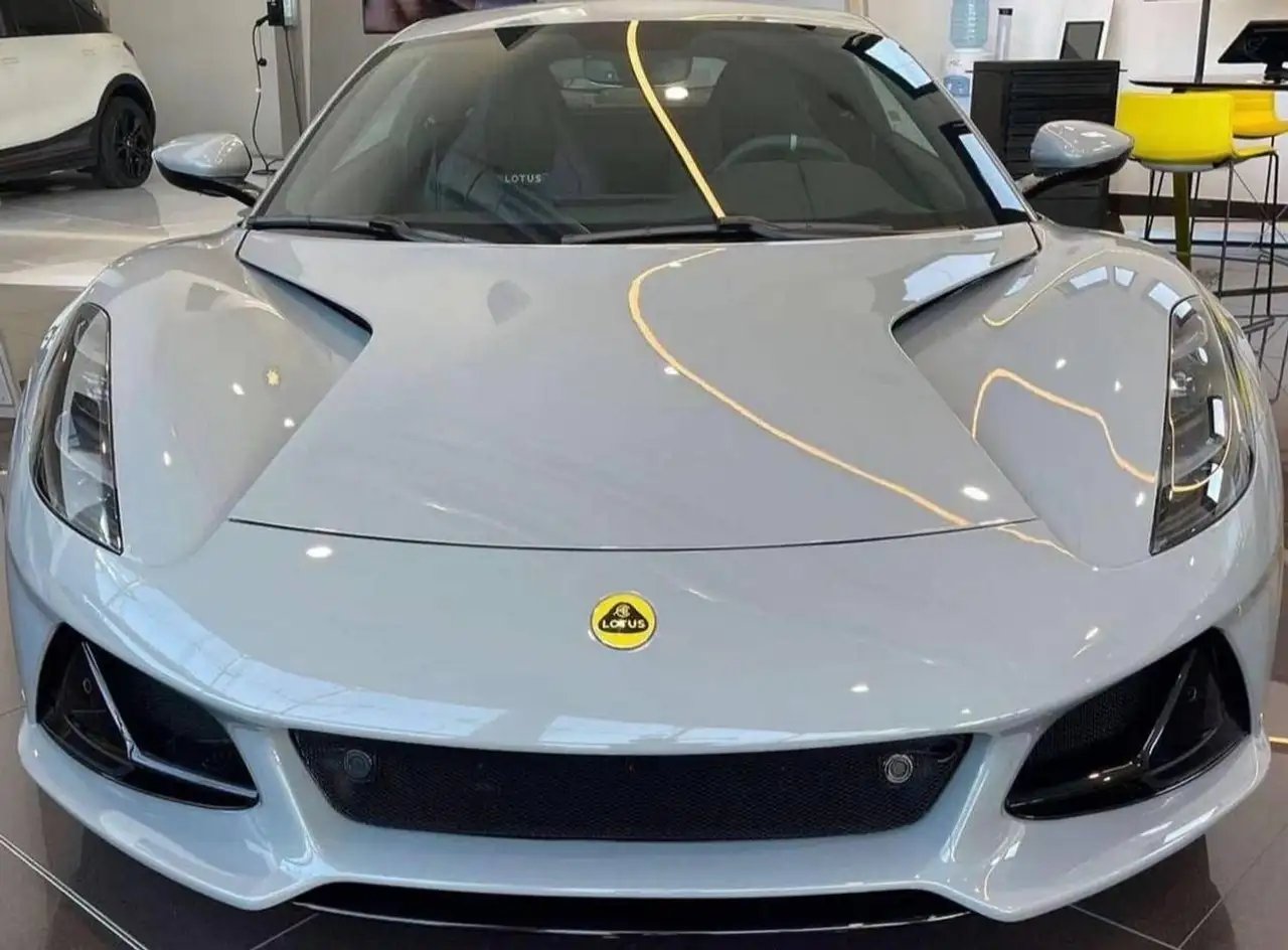 Lotus Emira 2025