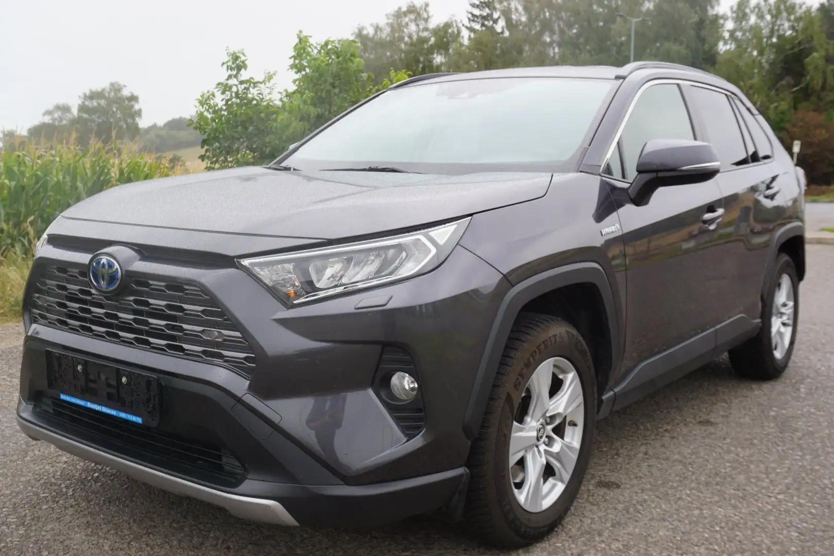 Toyota RAV 4 RAV4 2.5 VVT-i Hybrid Active Hybrid 4x4 (Euro 6d-T Grau - 2