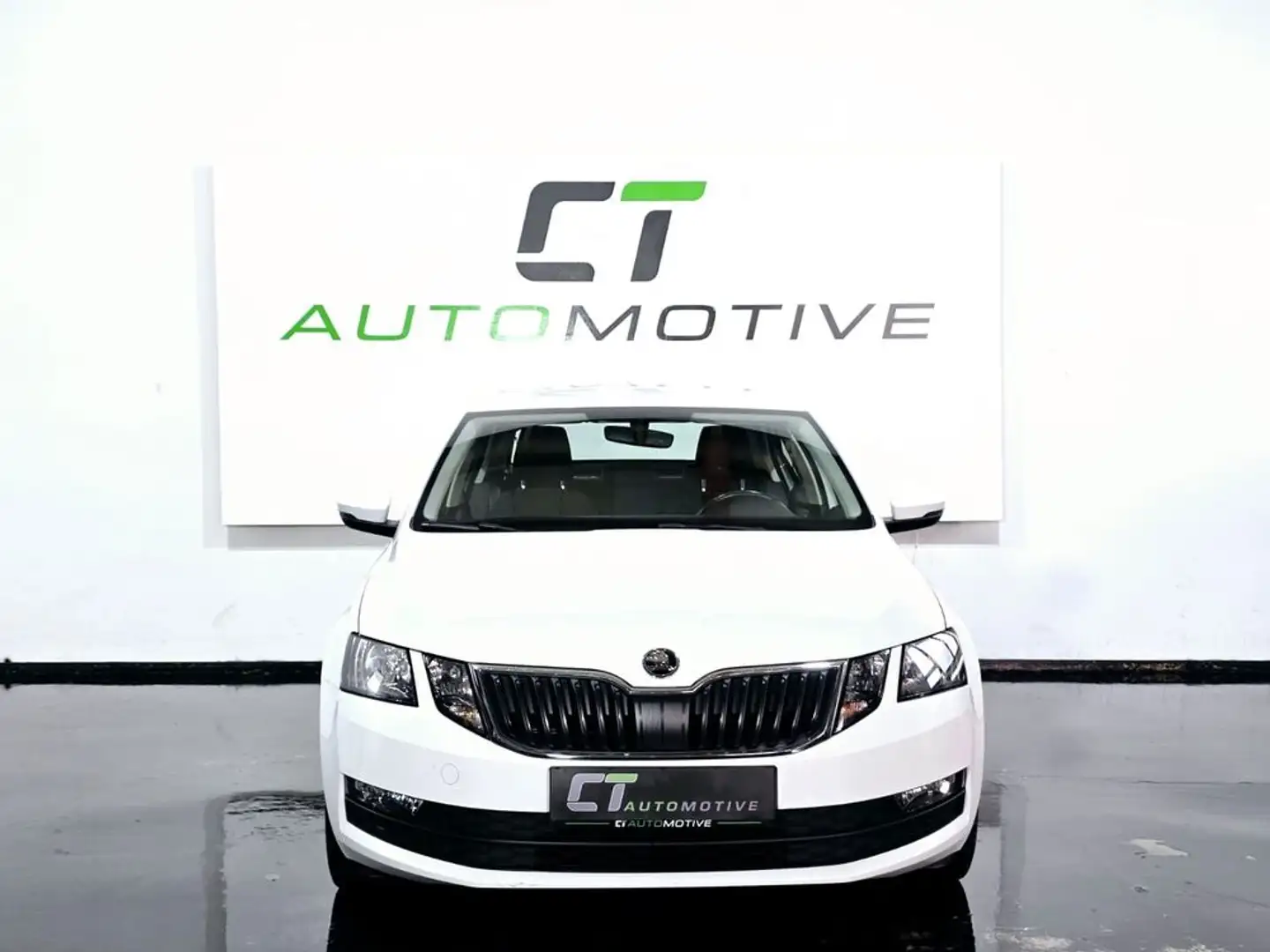 Skoda Octavia 1,6 TDI Ambition Weiß - 2