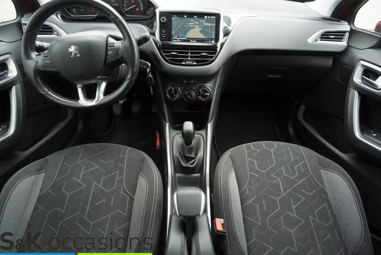 Peugeot 2008 1.2 PureTech Blue Lion NAVI Rood - 2