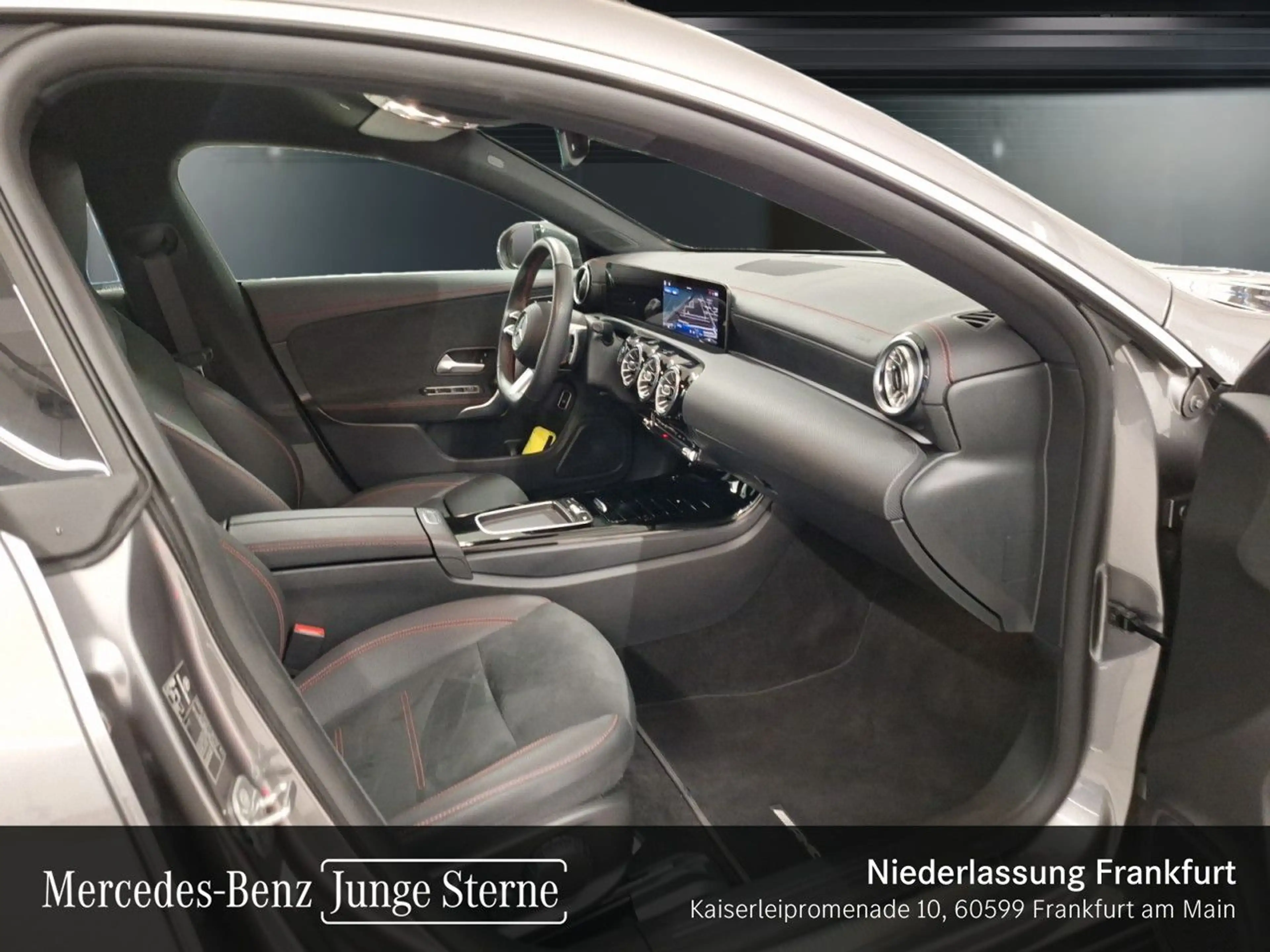 Mercedes-Benz CLA 200 AMG+LED+KAMERA+KEYLESS+7G — photo 13