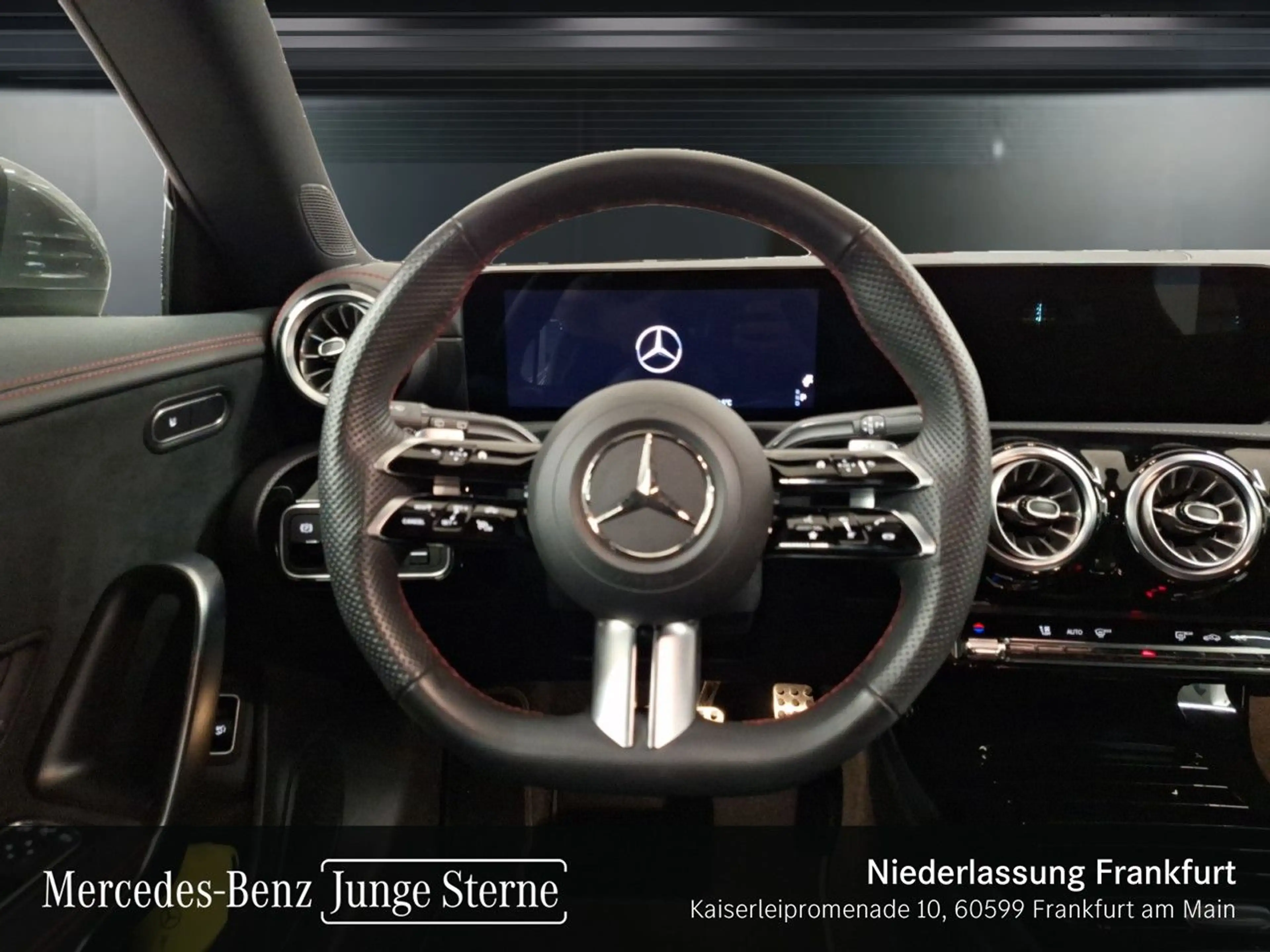 Mercedes-Benz CLA 200 AMG+LED+KAMERA+KEYLESS+7G — photo 9