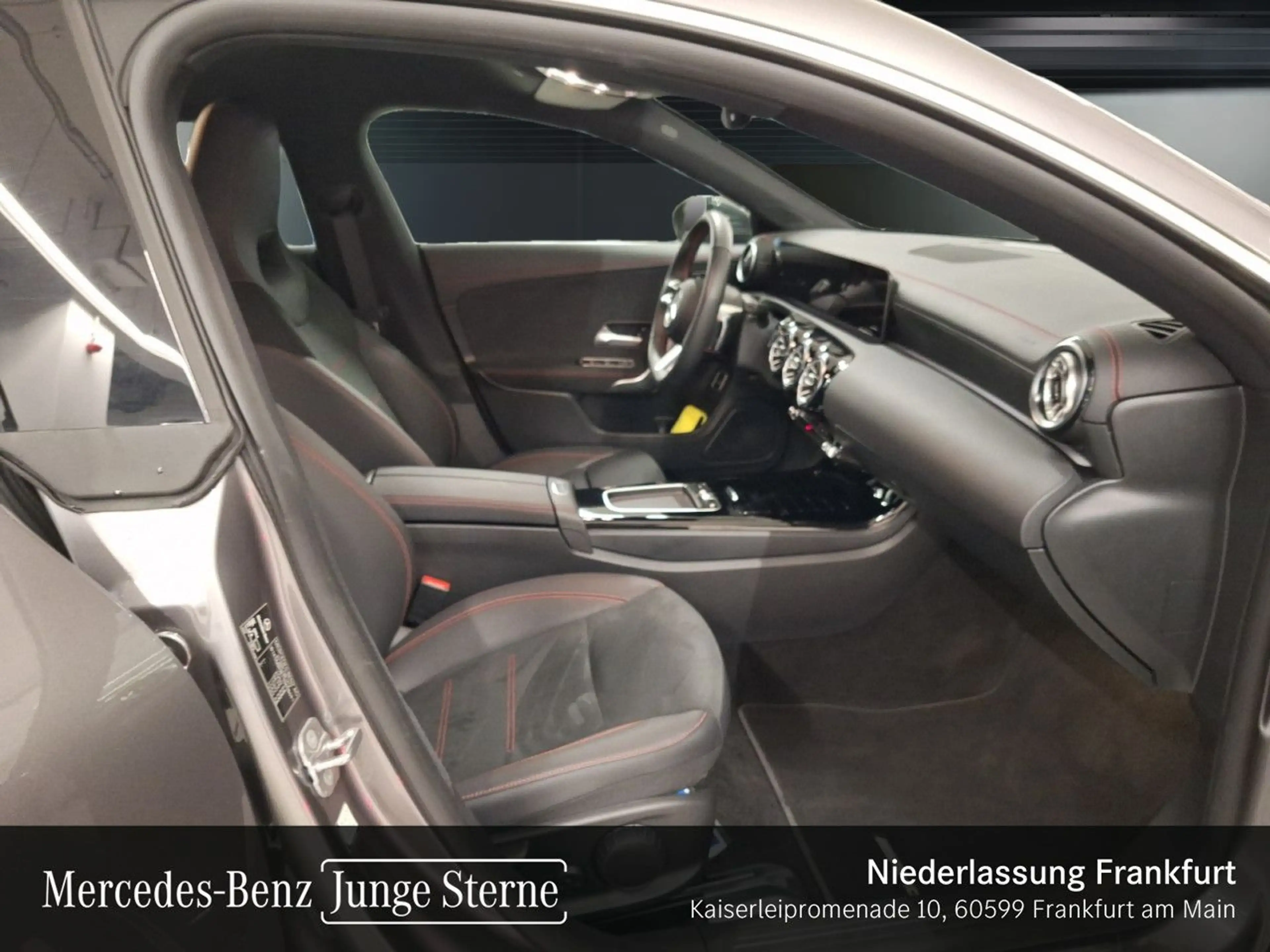 Mercedes-Benz CLA 200 AMG+LED+KAMERA+KEYLESS+7G — photo 10