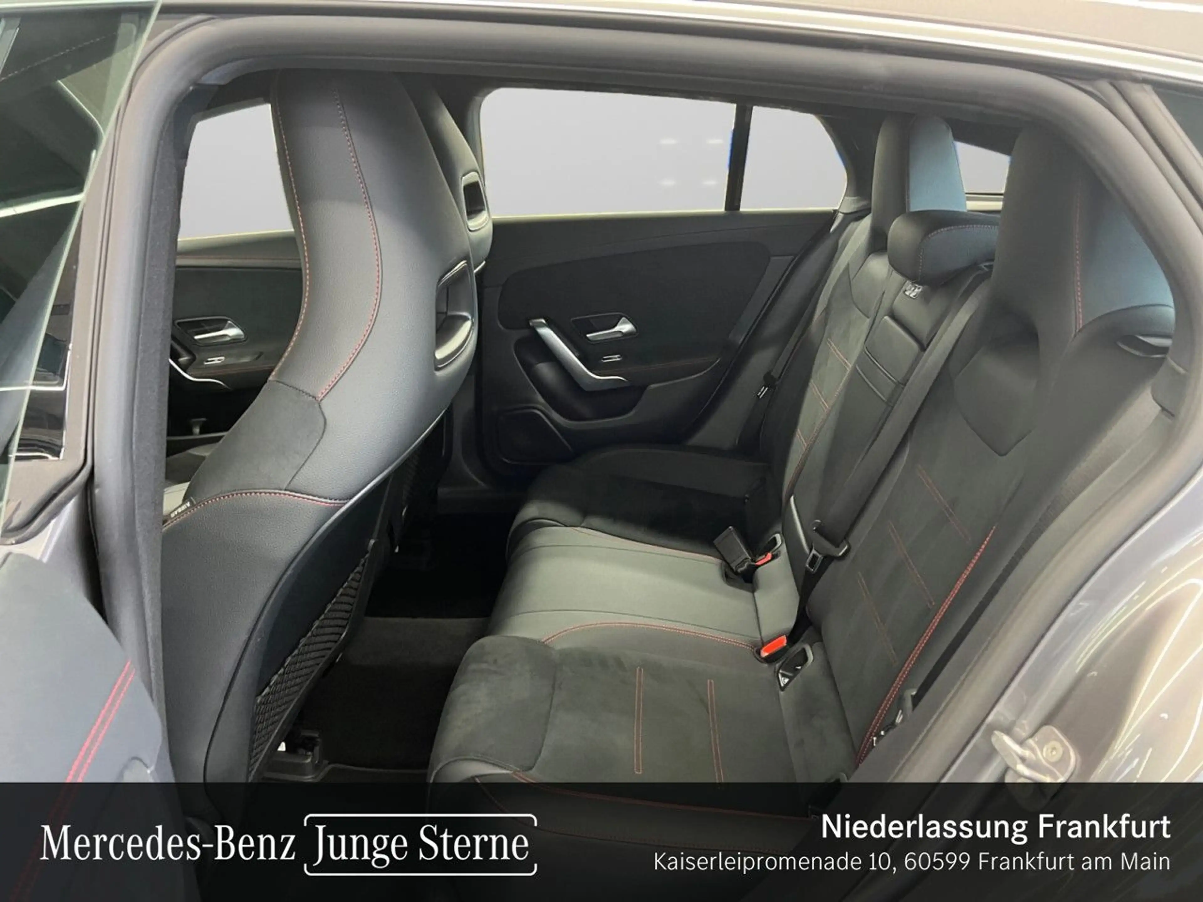 Mercedes-Benz CLA 200 AMG+LED+KAMERA+KEYLESS+7G — photo 11