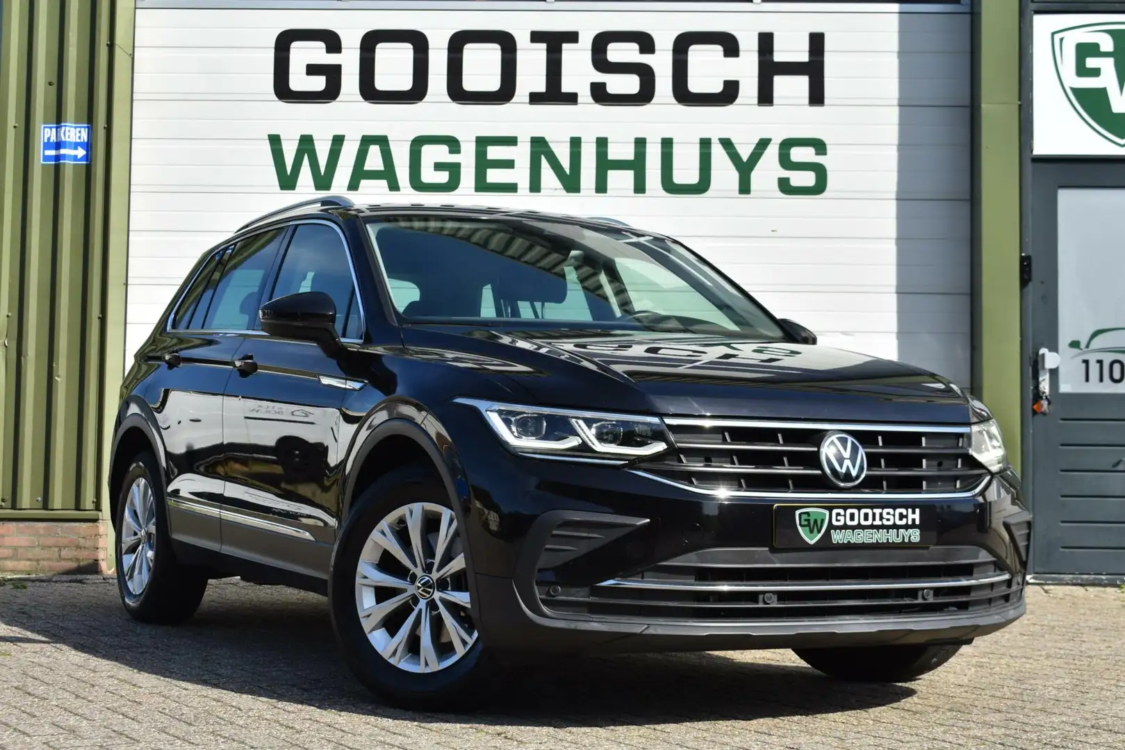 Volkswagen Tiguan 1.5 TSI Life Business | IQ Light | Digital Dash| T Schwarz - 2