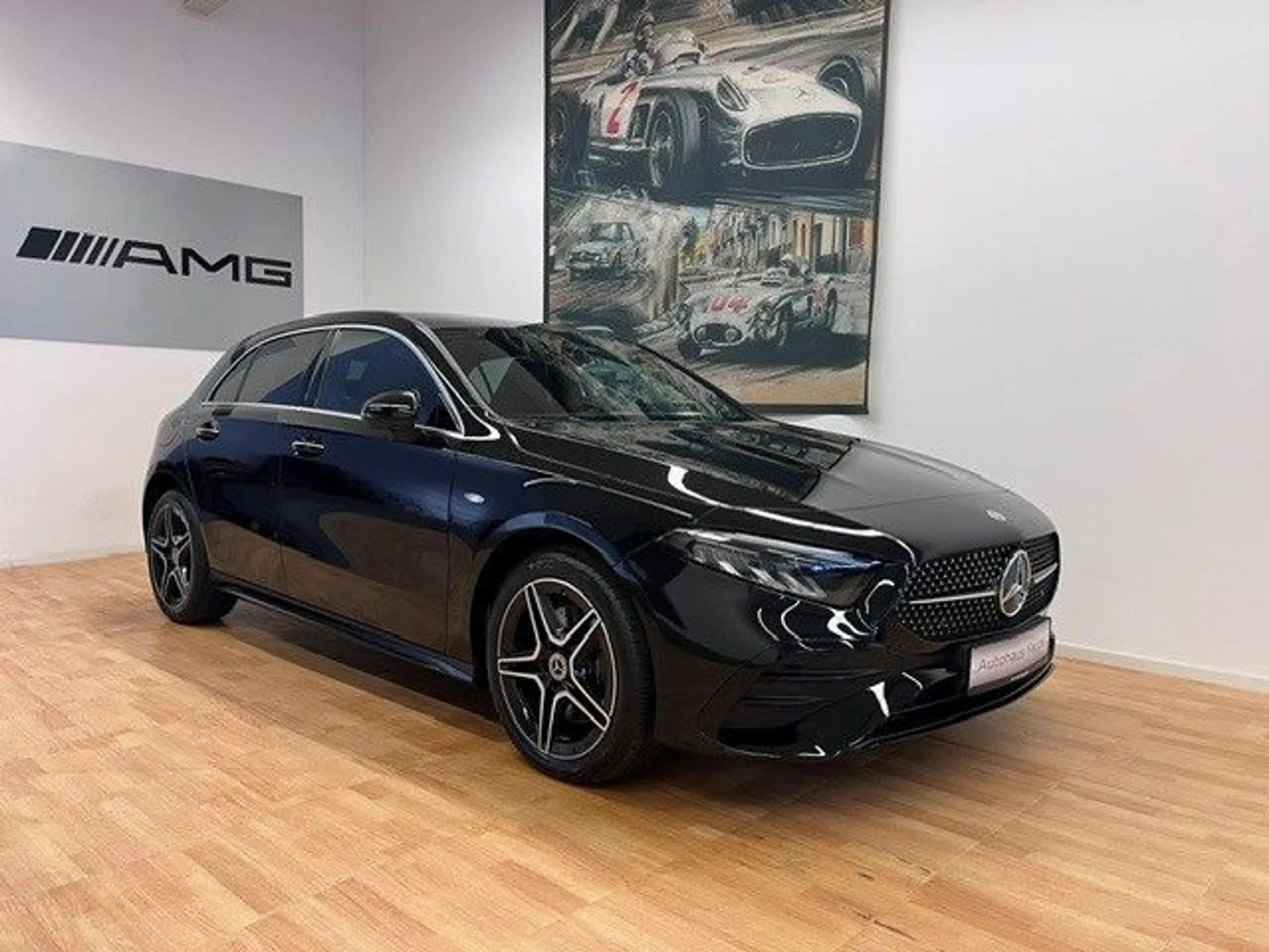 Mercedes-Benz A 250 e AMG-Line Panorama Distronic Keyless Go