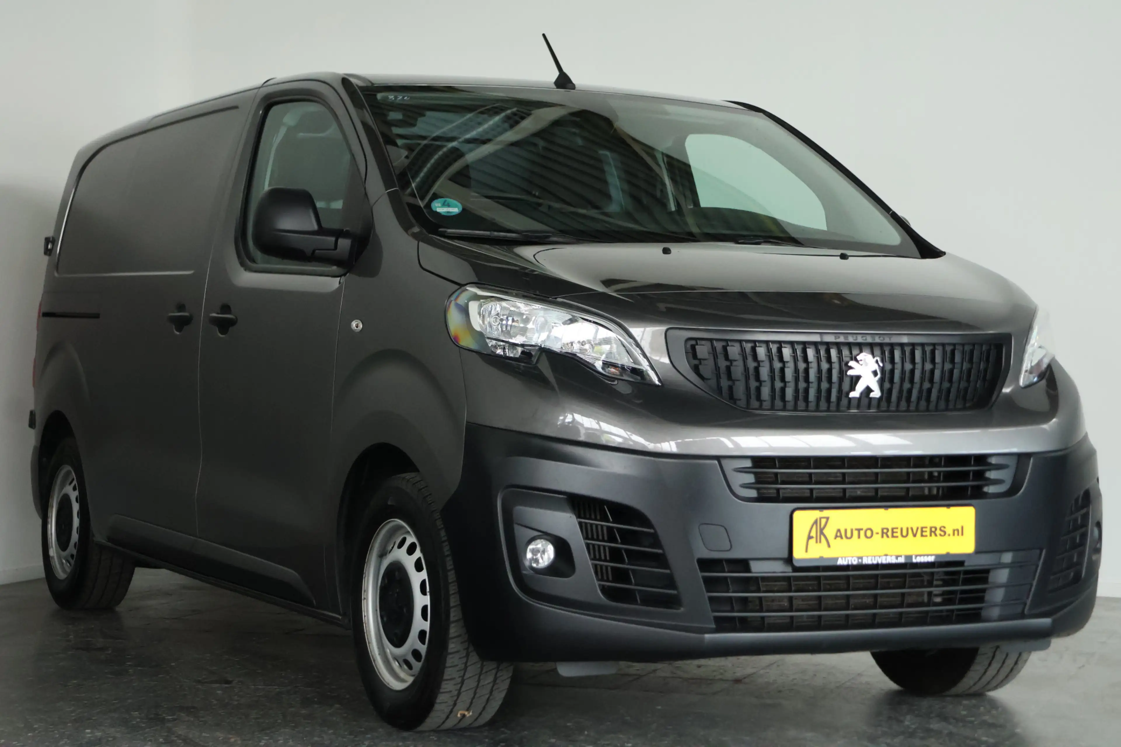 Peugeot Expert 2.0 BlueHDI 145 Standard / CarPlay / Cruisecontrol — photo 5
