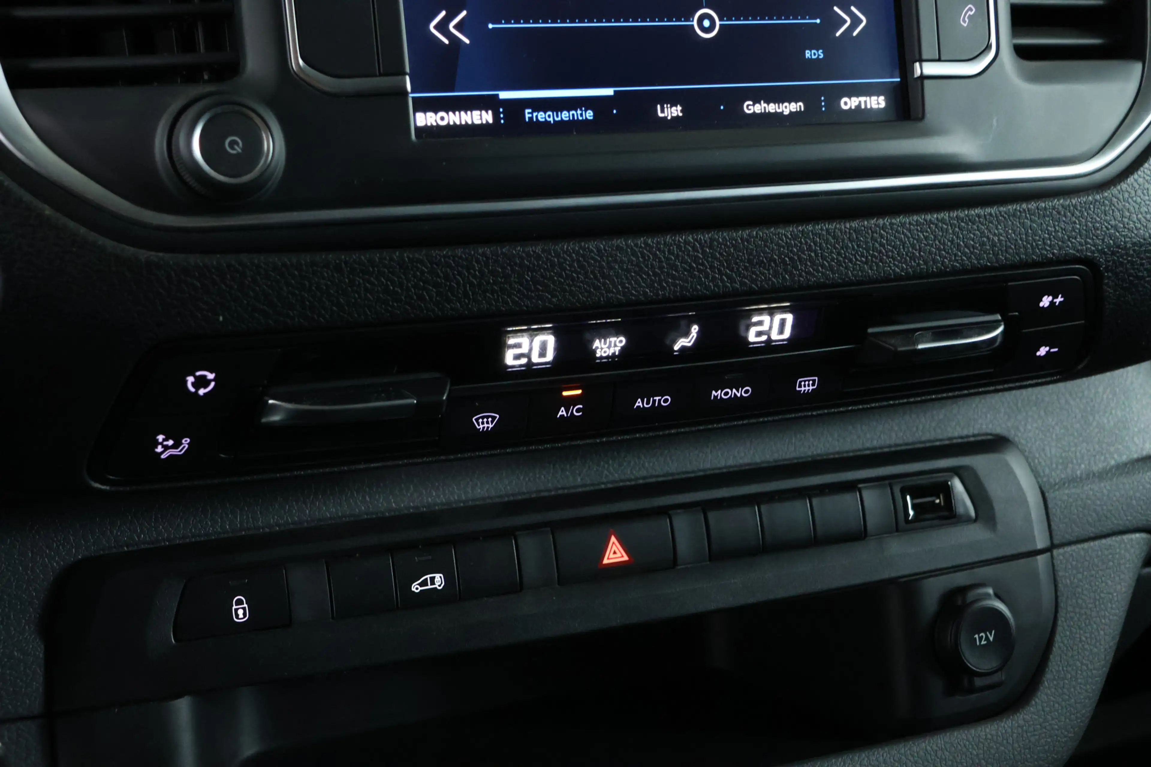 Peugeot Expert 2.0 BlueHDI 145 Standard / CarPlay / Cruisecontrol — photo 13
