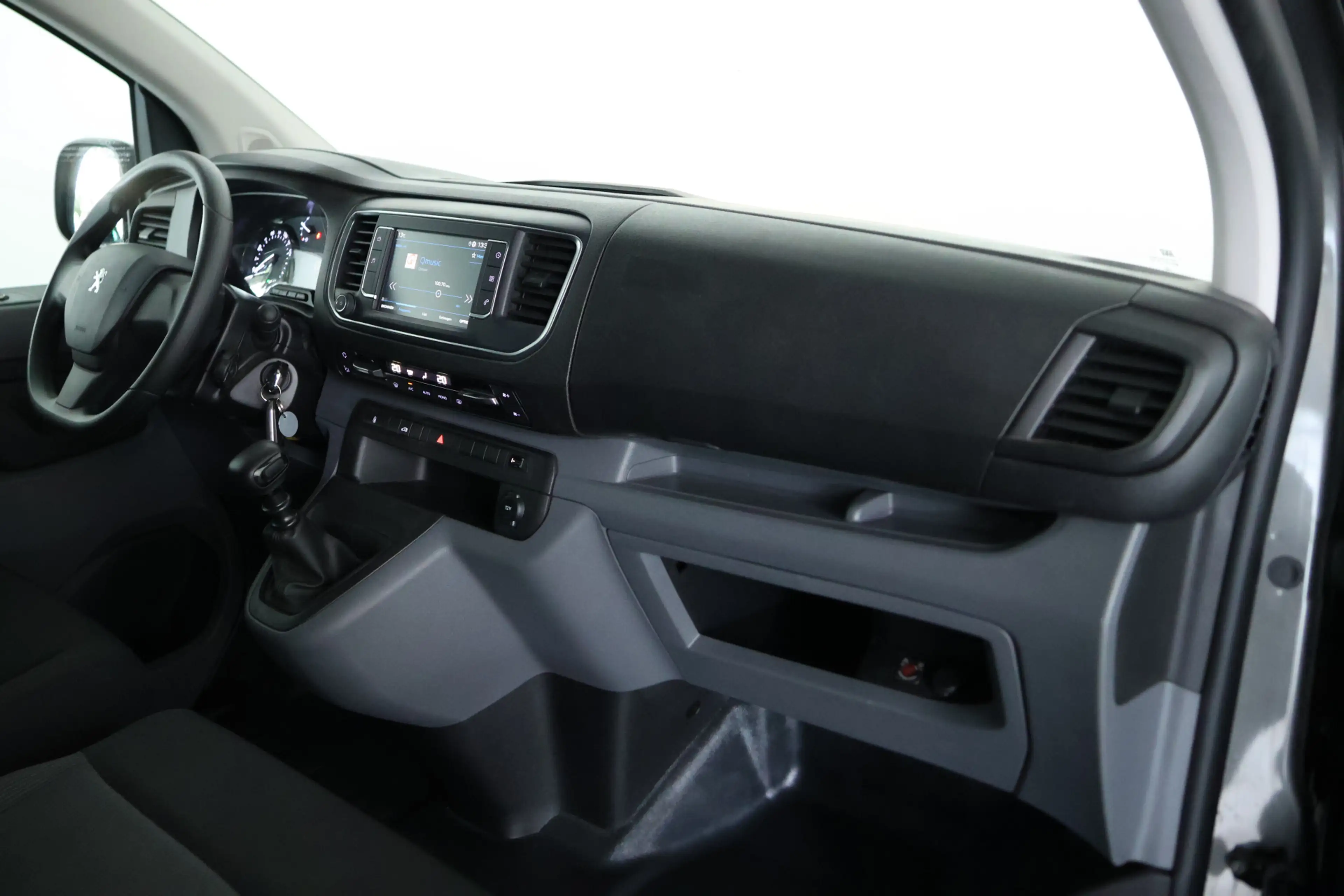 Peugeot Expert 2.0 BlueHDI 145 Standard / CarPlay / Cruisecontrol — photo 7