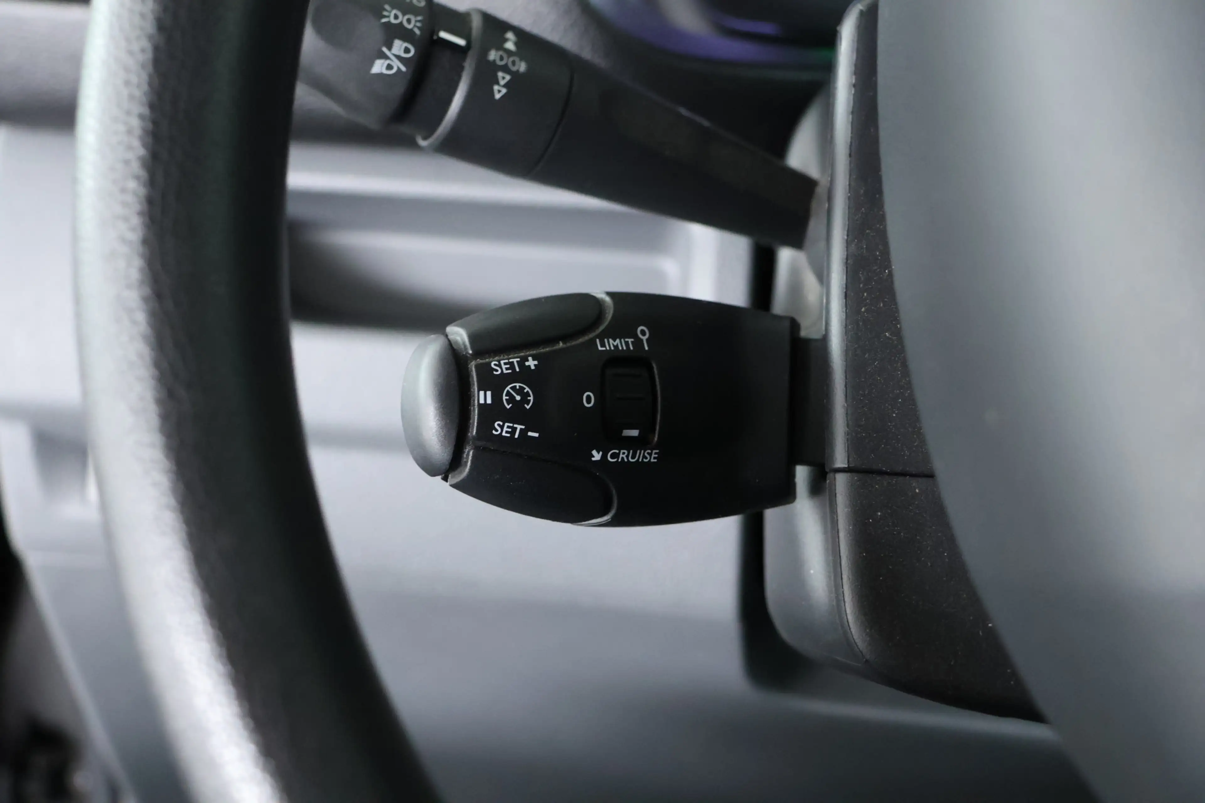 Peugeot Expert 2.0 BlueHDI 145 Standard / CarPlay / Cruisecontrol — photo 14