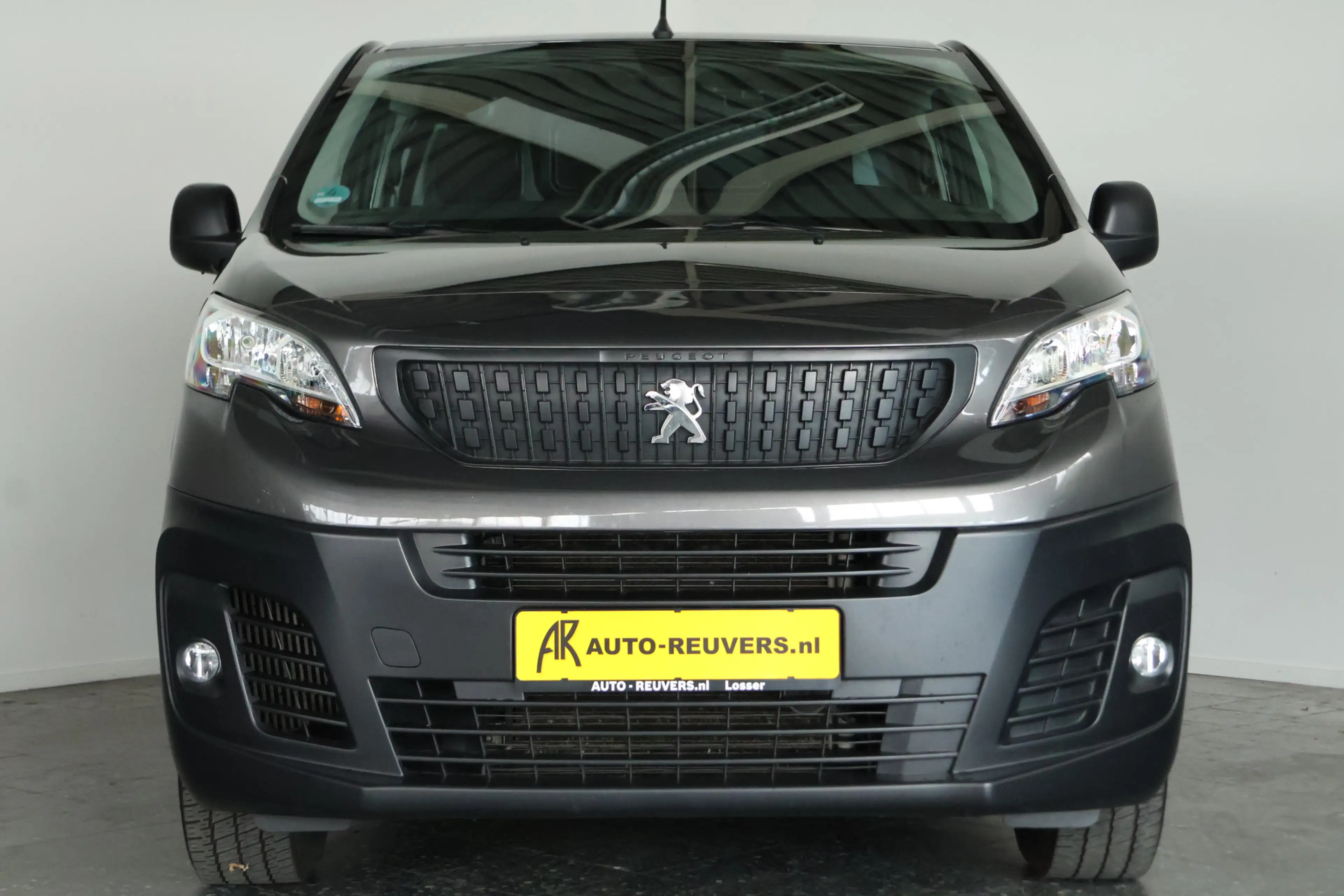 Peugeot Expert 2.0 BlueHDI 145 Standard / CarPlay / Cruisecontrol — photo 8