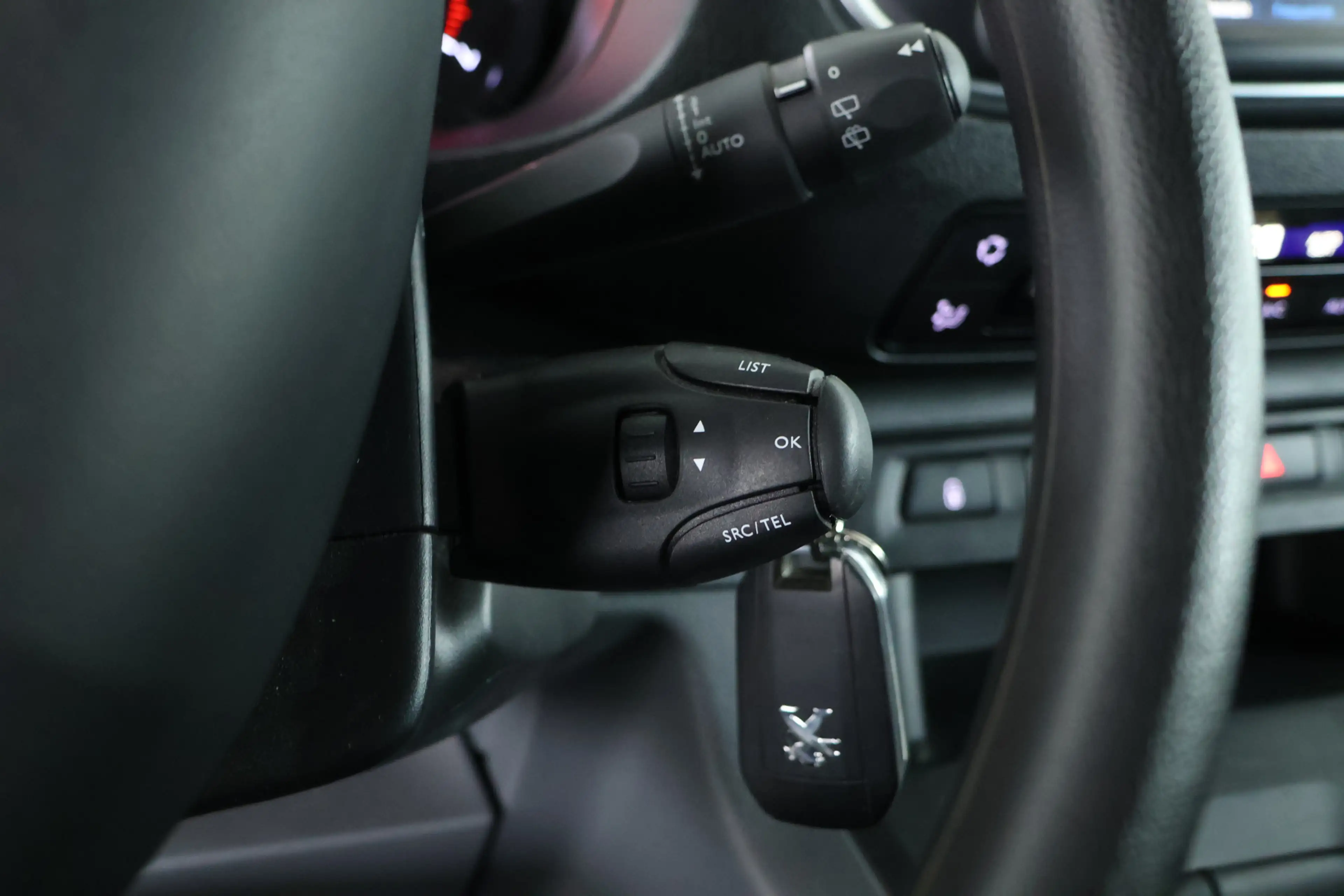 Peugeot Expert 2.0 BlueHDI 145 Standard / CarPlay / Cruisecontrol — photo 15