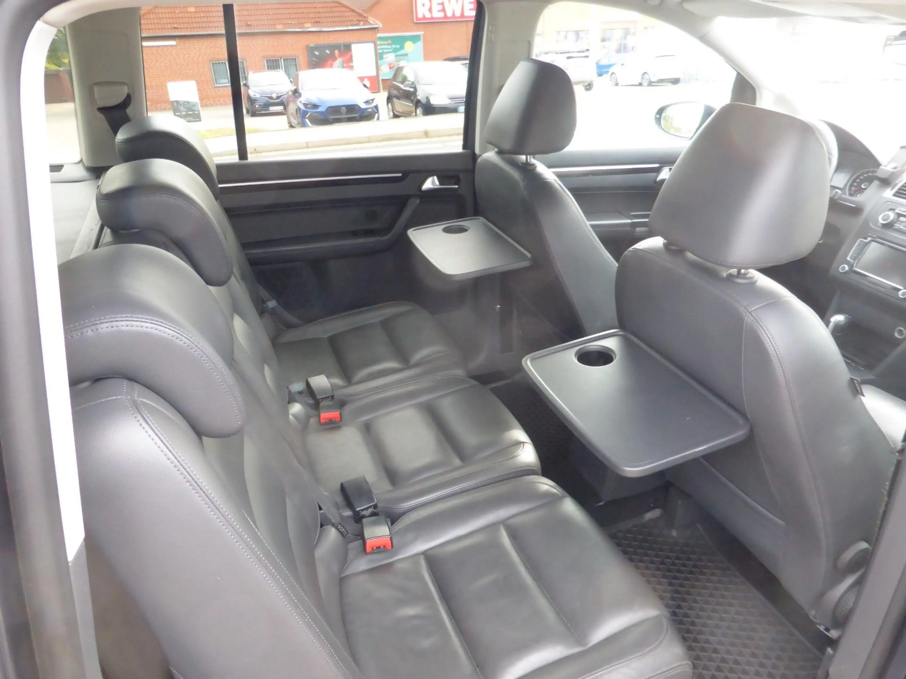 Volkswagen Touran Highline 2.0L TDI, DSG, Leder, NAVI, Xeno — photo 7