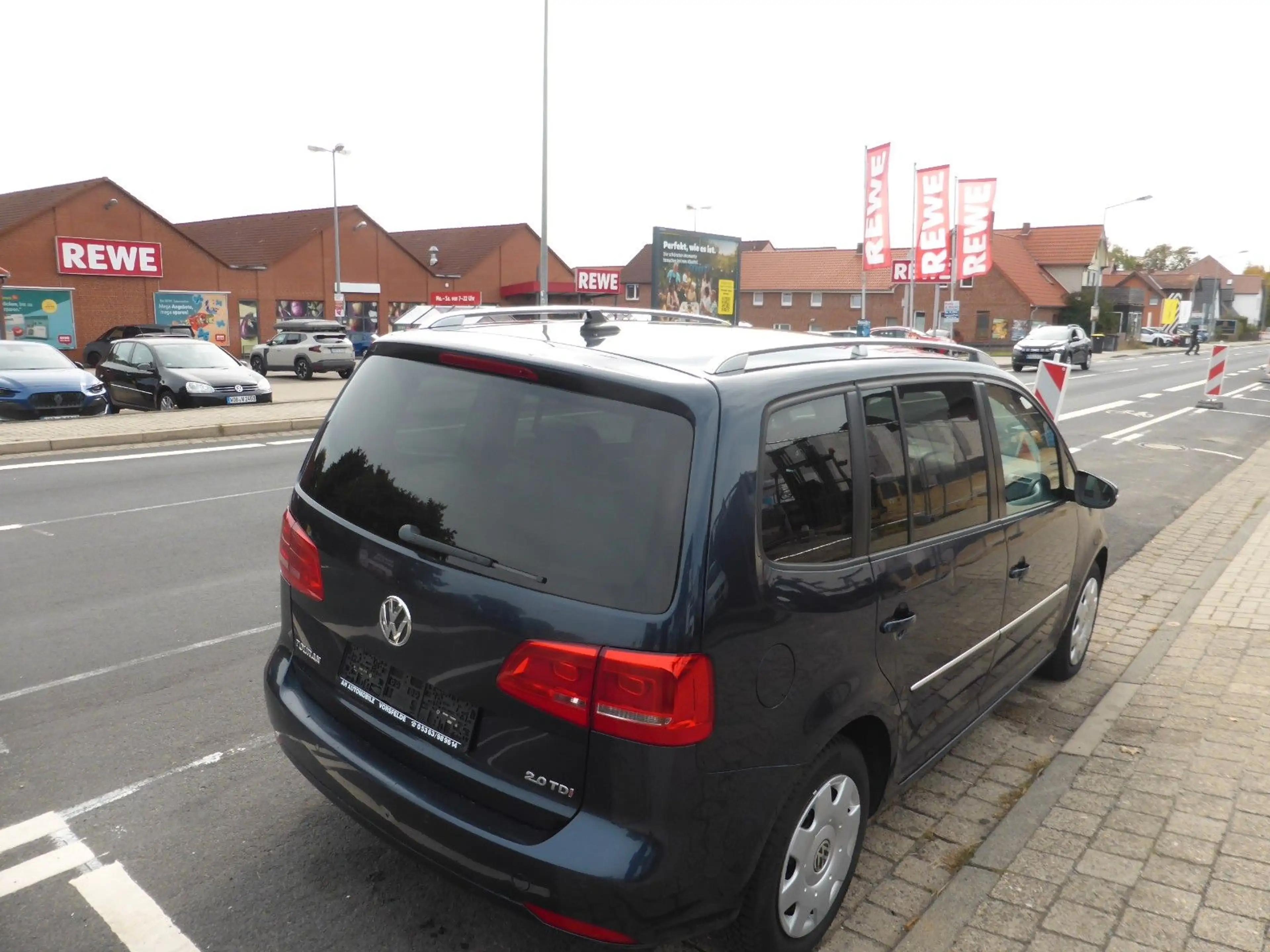 Volkswagen Touran Highline 2.0L TDI, DSG, Leder, NAVI, Xeno — photo 8