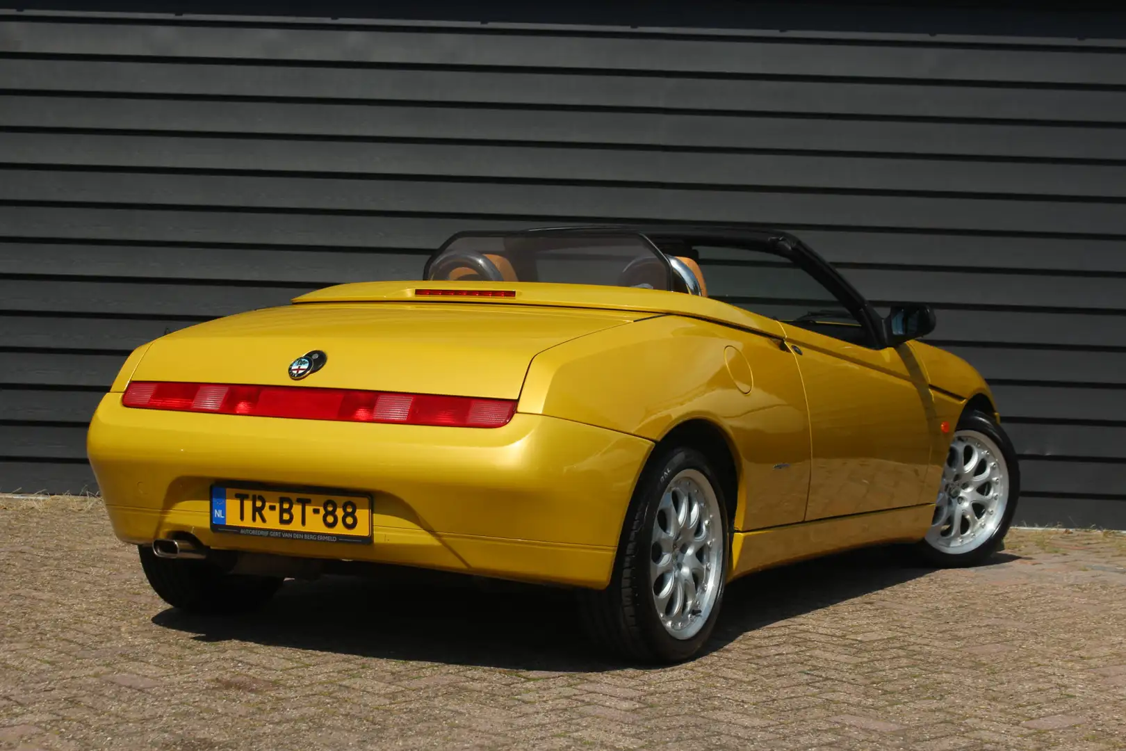 Alfa Romeo Spider 1.8-16V T.Spark - ORG. NEDERLANDS - GIALLO ZOE - L Geel - 2