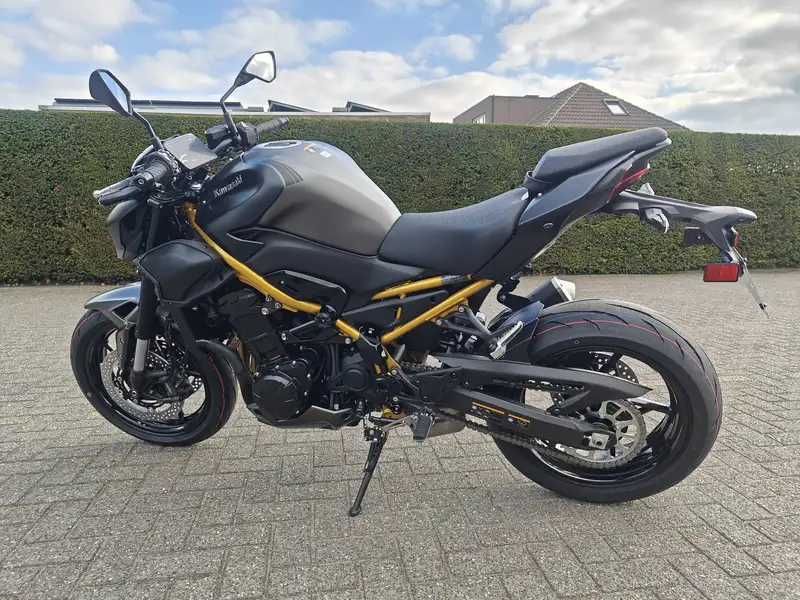 Kawasaki Z 900 - foto 7
