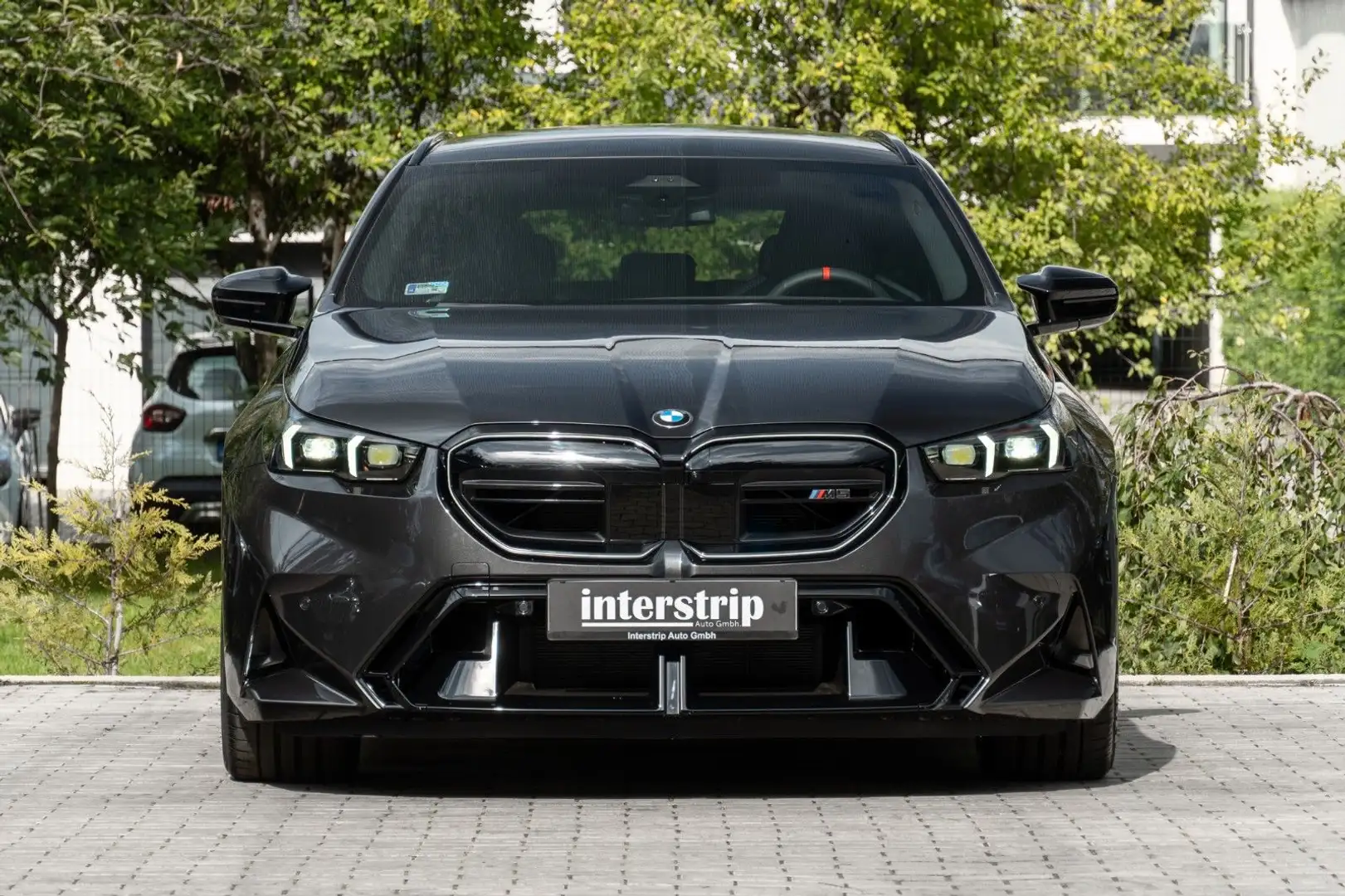 BMW M5 Touring DR.ASS.PLUS.PANORAMA.360°.LED.B&W.AHK Grau - 2
