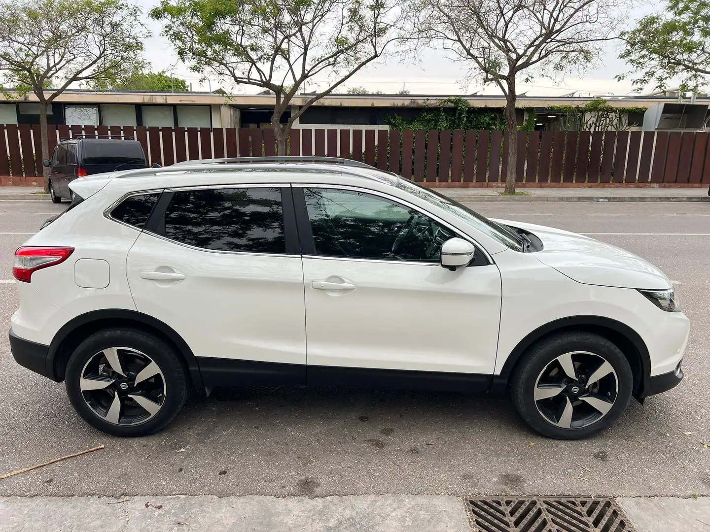 Nissan Qashqai 1.5 dCi 110cv – 2016 Conecta 4x2 360 Blanco - 1