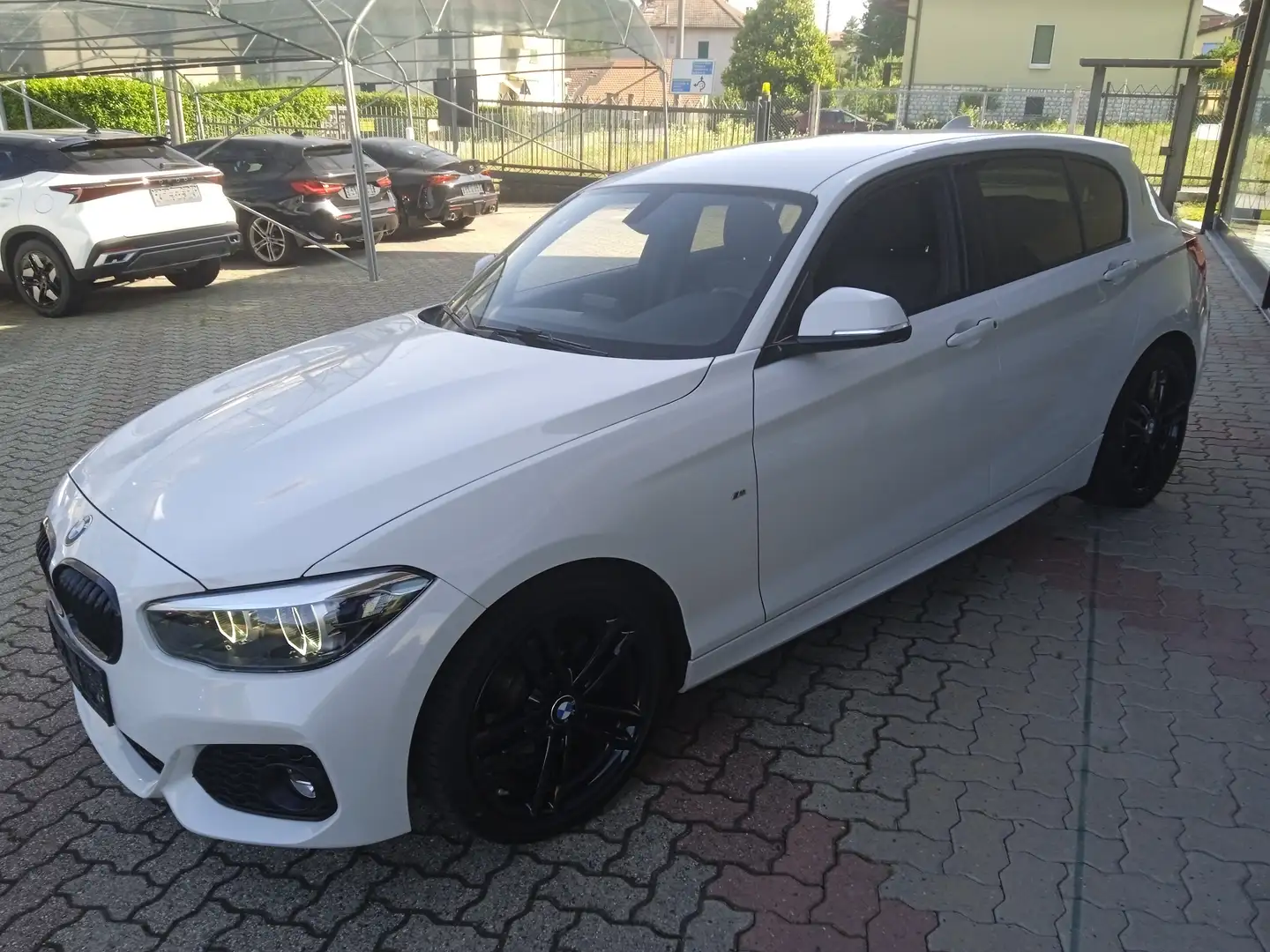 BMW 118 M SPORT PACK SHADOW 18" PELLE TOTALE SENS PARK Wit - 1