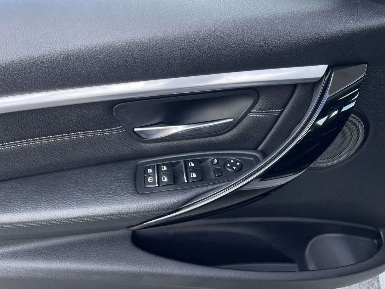 2016 BMW 3 Series 328i xDrive — снимка 1