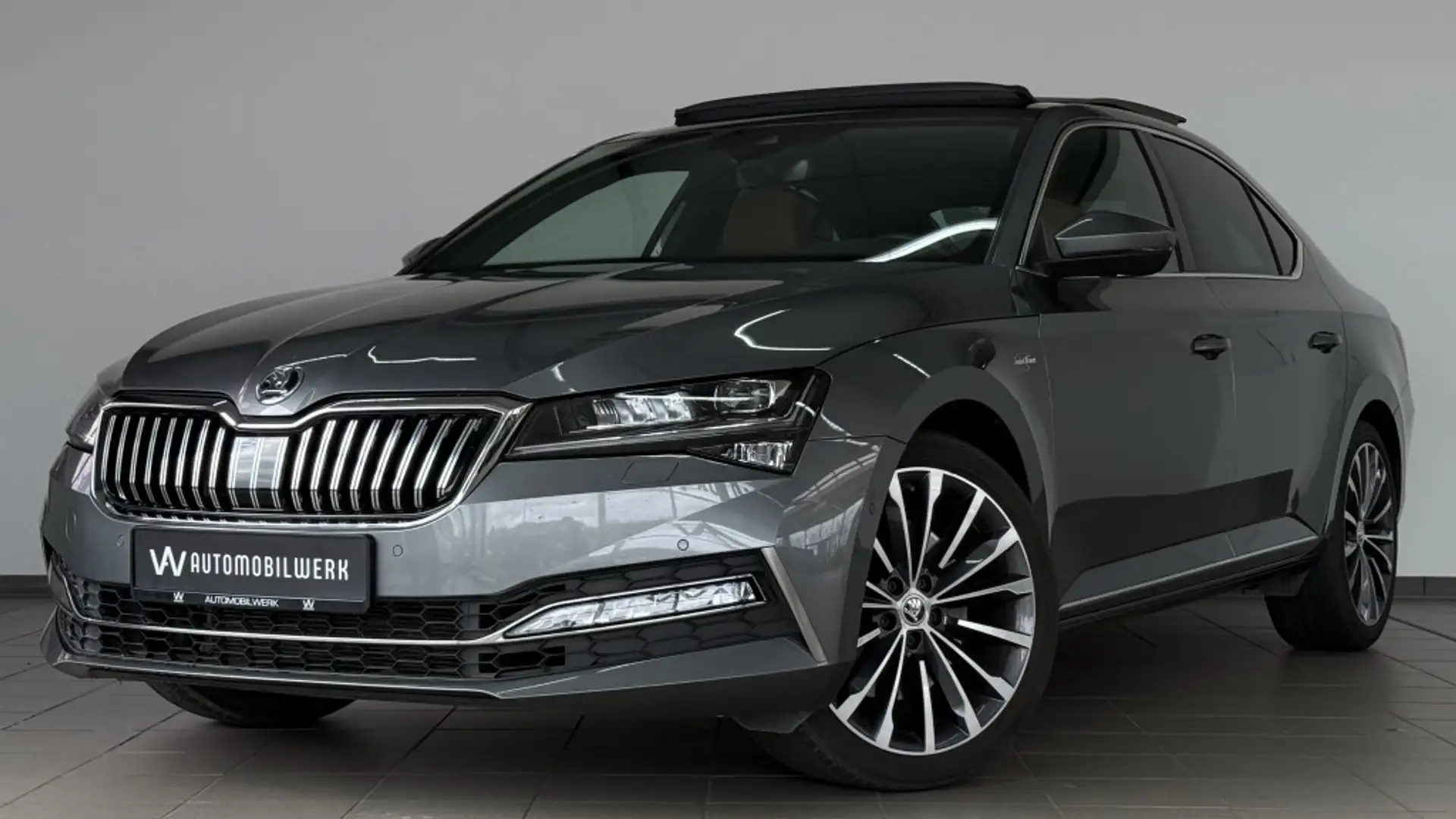 Skoda Superb Lim. L&K 4x4 |PANO |MATRIX |CAN |STHZ |MS Gris - 1