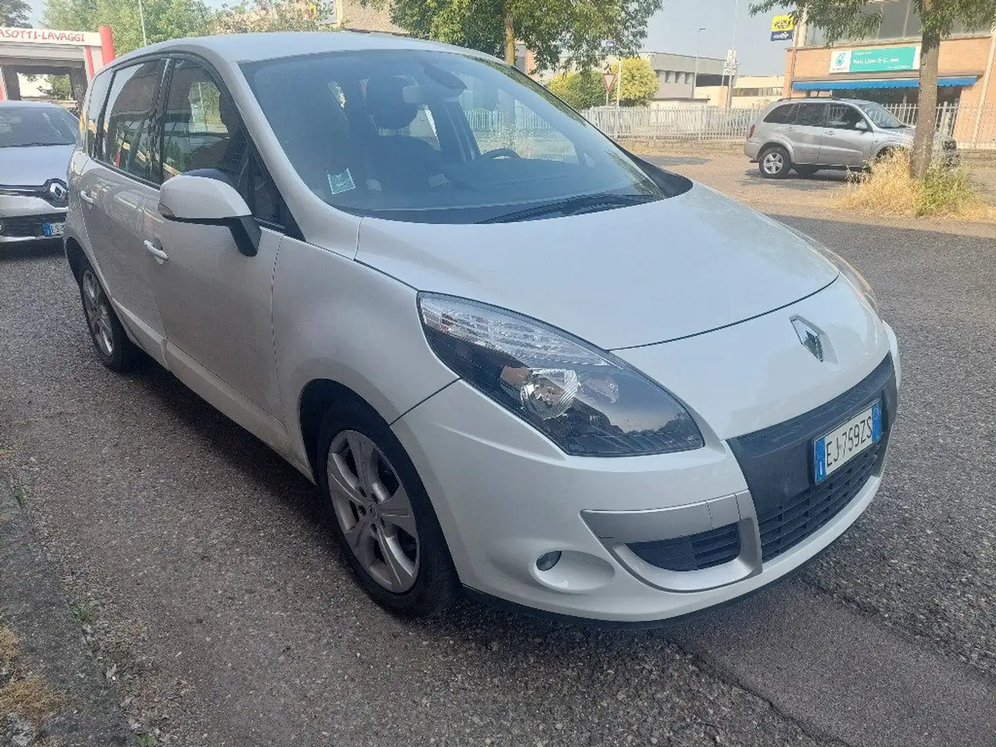 Renault Scenic X-Mod 1.5 dCi 110CV Luxe Bianco - 2