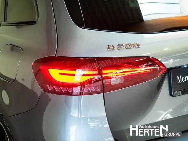 Mercedes-Benz B-Class view 14