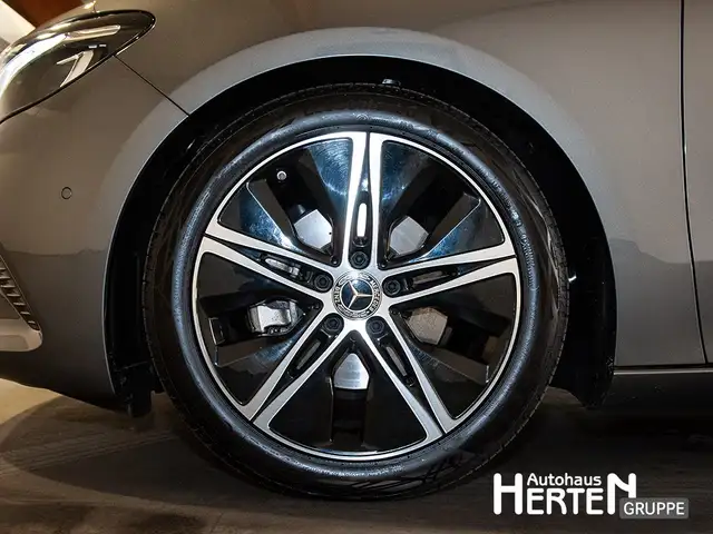 Mercedes-Benz B-Class view 5