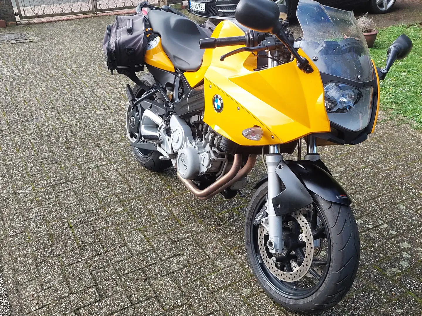 BMW F 800 S Żółty - 2