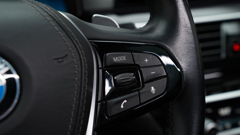 BMW 540 i Touring xDrive Sport Line*AHK*PANO*HUD*ACC* — photo 12