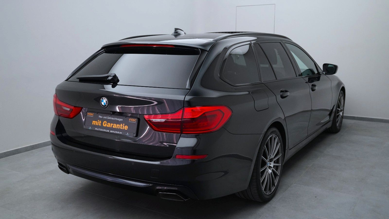 BMW 540 i Touring xDrive Sport Line*AHK*PANO*HUD*ACC* — photo 7