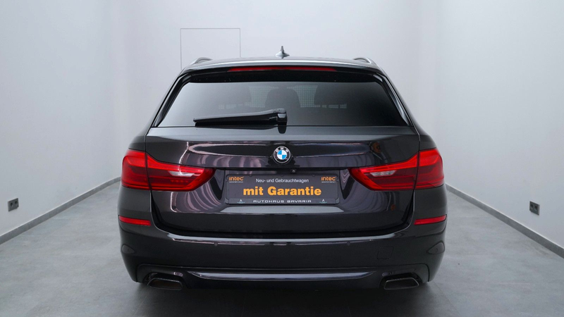 BMW 540 i Touring xDrive Sport Line*AHK*PANO*HUD*ACC* — photo 6