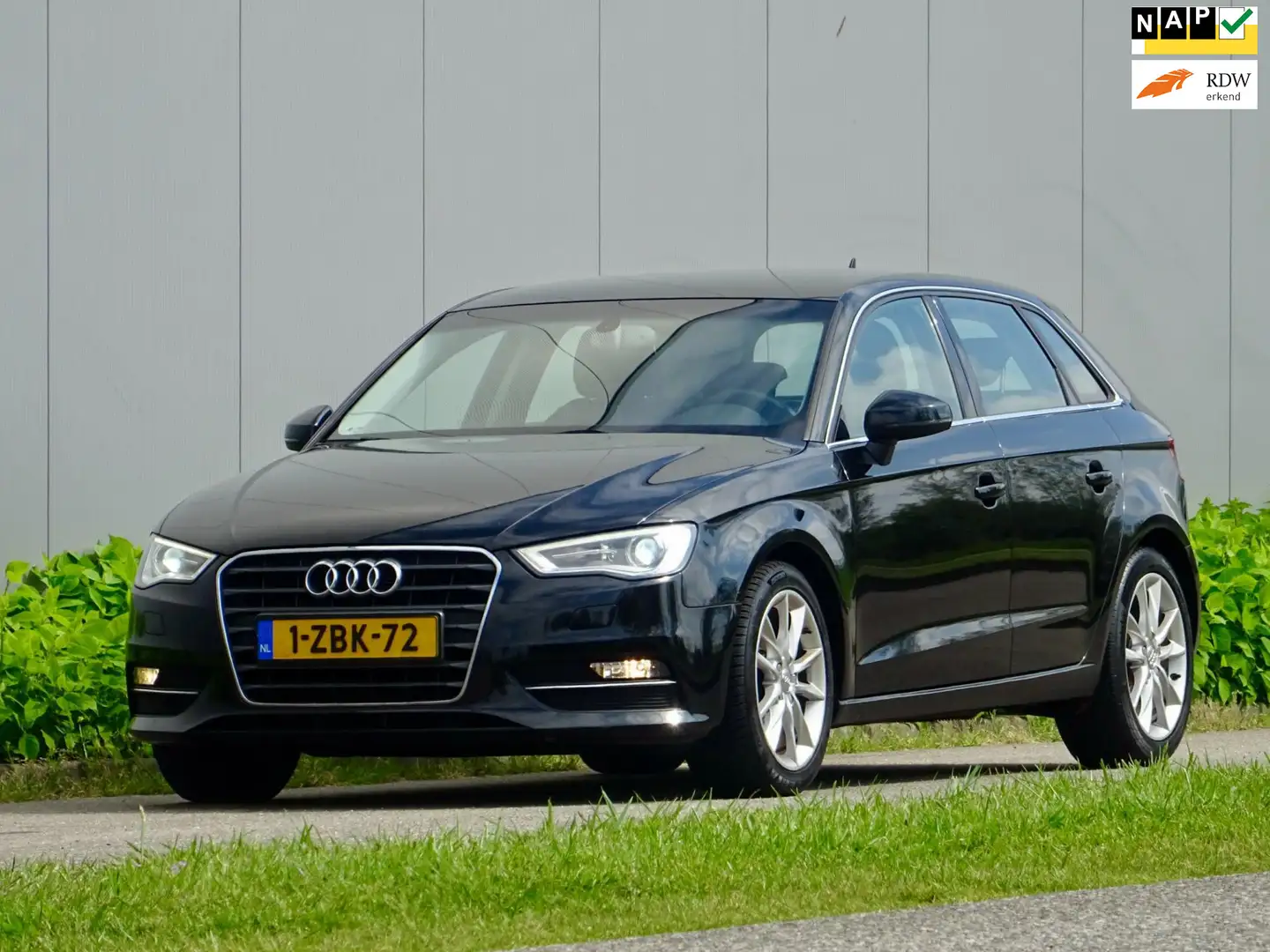 Audi A3 Sportback 1.4 TFSI Pro Line S - Sportstoelen / LED Noir - 1